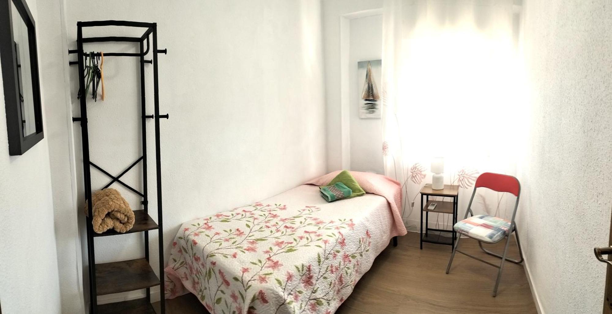Ricardo Hostal Apartamento 3 Habitaciones 알리칸테 외부 사진