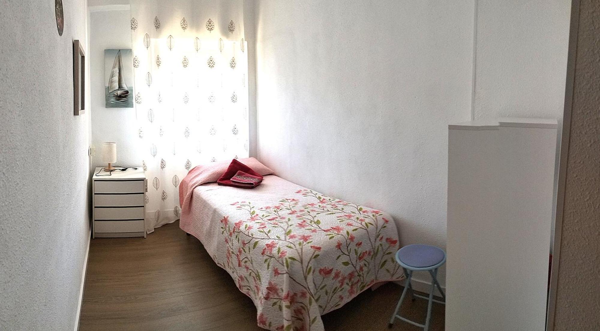 Ricardo Hostal Apartamento 3 Habitaciones 알리칸테 외부 사진