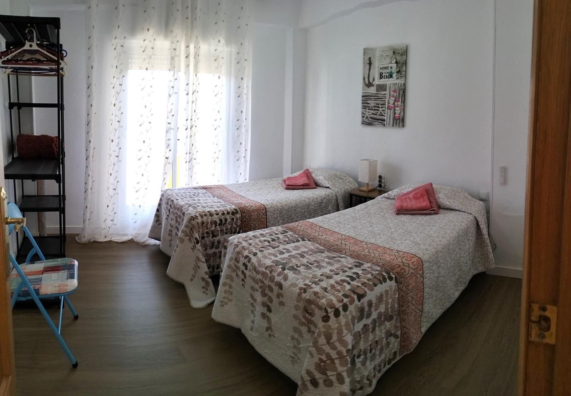 Ricardo Hostal Apartamento 3 Habitaciones 알리칸테 외부 사진